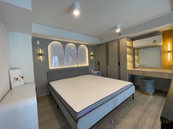 ให้เช่า คอนโด ไอดีโอ จรัญฯ 70-ริเวอร์วิว ขนาด 37.79 ตร.ม. ห้องบิ้วท์-อิน ทิศเหนือ วิวแม่น้ำเจ้าพระยา และอาคารรัฐสภา 55