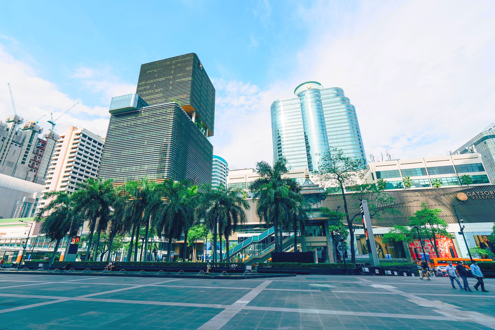 โอเวอร์ซัพพลายเขย่าตลาดออฟฟิศกรุงเทพฯ ดีมานด์ชะลอ-แข่งลดค่าเช่าหนัก 3